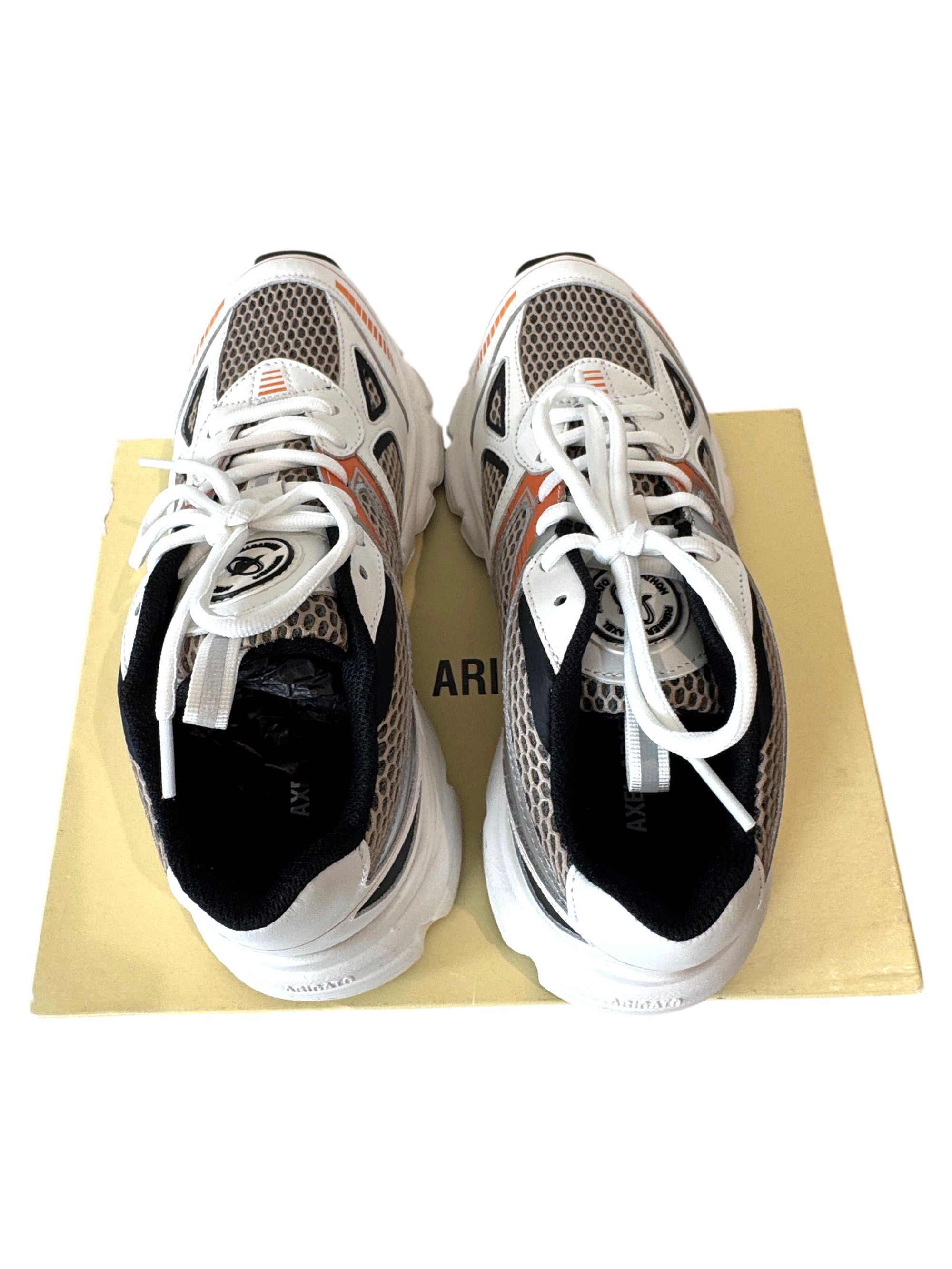 Axel Arigato Marathon Runner White/Black Size 5 UK