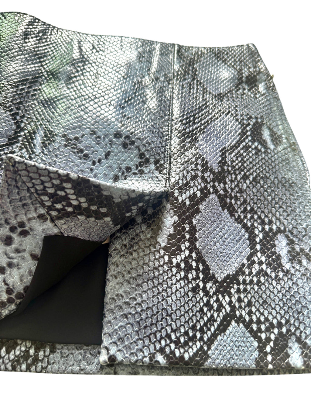 16 Arlington Minerva Snake Skin Effect Leather Mini Skirt Size 12 UK